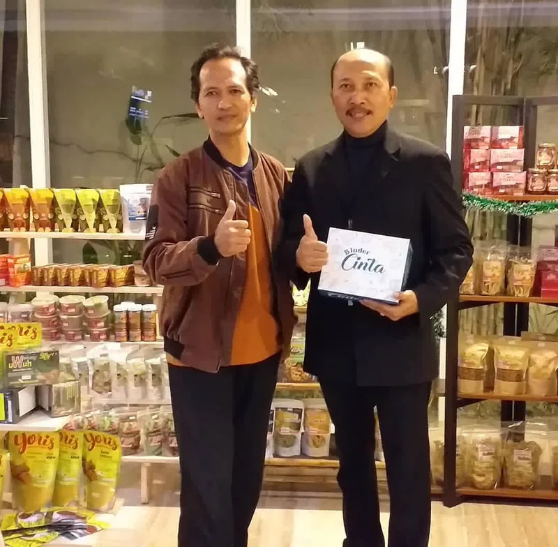 Bluder Cinta: Menembus Dominasi Brand Legendaris