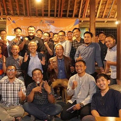 Foto Bersama Peserta Putra Exclusive Business Meeting FORBIS IKPM Gontor Cabang Jogja