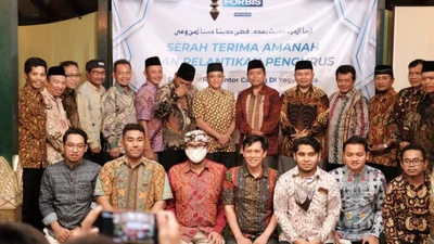 Foto Bersama Pelantikan FORBIS Jogja