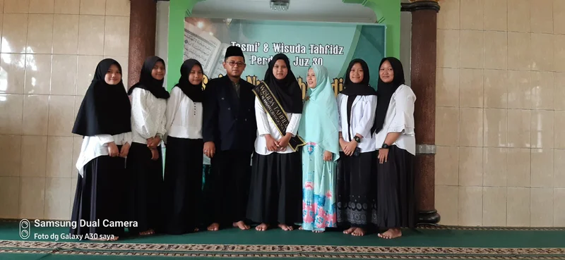 Ust. Ridwan dari Cibangkonol dan 5 Usaha yang ditekuninya