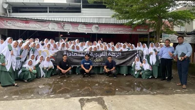 Chickenpedia menerima kunjungan rihlah siswa akhir tahun KMI Gontor Putri