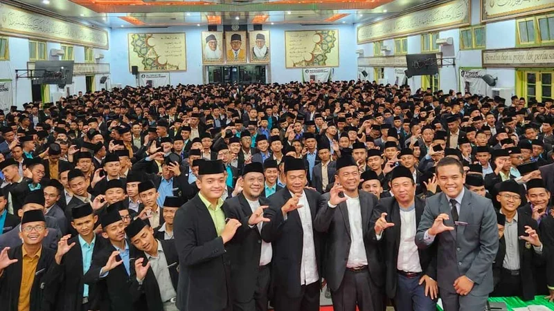 Sebanyak 2.058 calon lulusan kelas 6 gontor "Credibel Generation" dari berbagai kampus, mengikuti pembekalan kewirausahaan