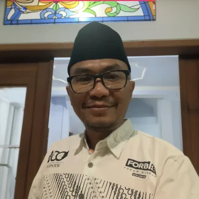 Madina Kebab Sponsori Umroh Gratis Pengurus FORBIS Teraktif