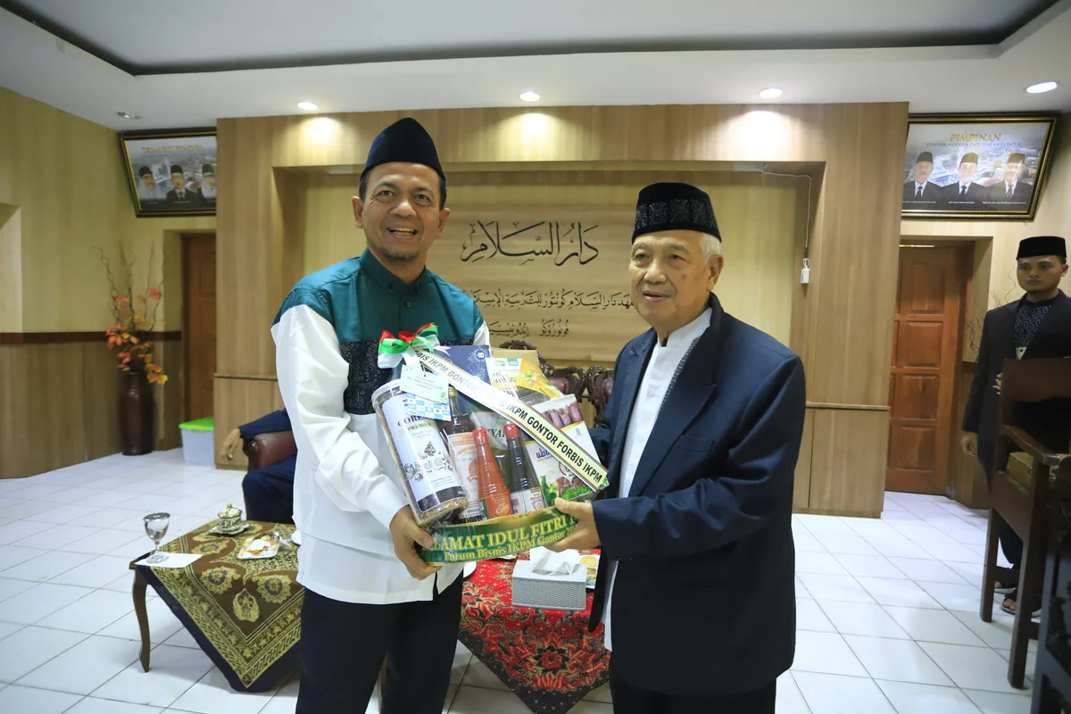 Spirit FORBIS dalam Jejak Terakhir Prof Dr KH Amal Fathullah Zarkasyi MA