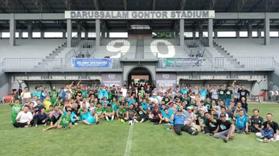 Foto bersama setelah pelantikan FORDA, Forum Olahraga Darussalam