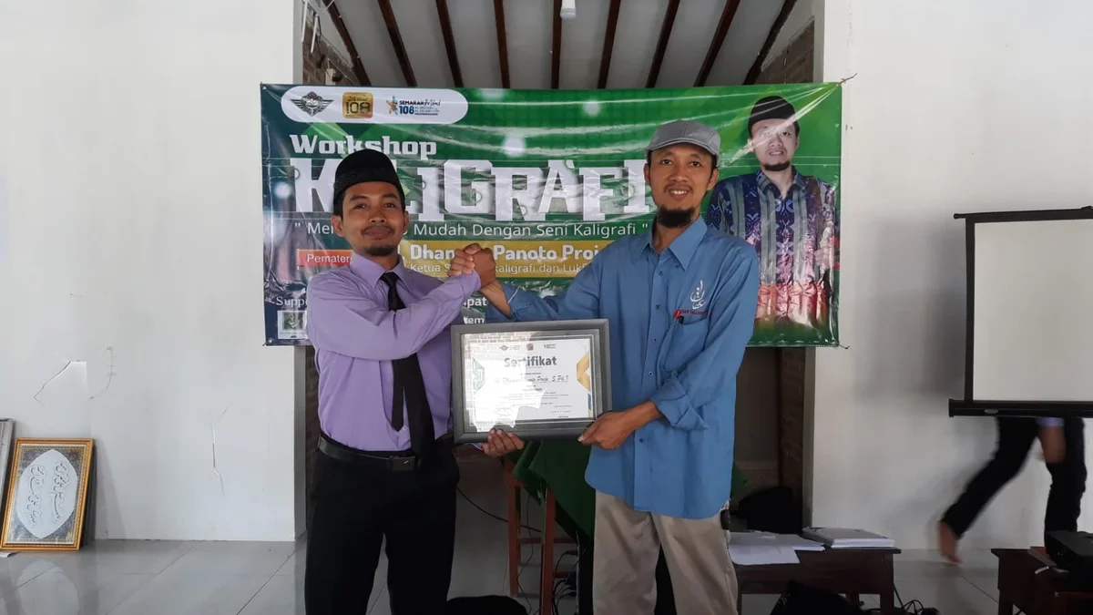 FORBIS Cabang Kediri Menggelar Pelatihan Menulis Arab dan Kaligrafi