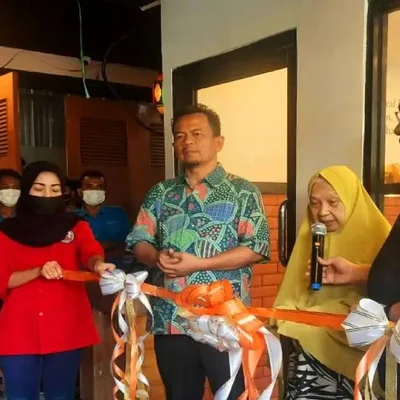 Chefis Arabian Cafe and Resto dan Bluder Geulis