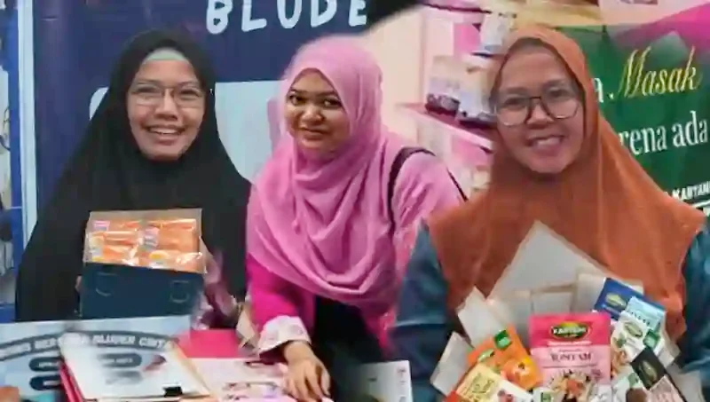 Mila Ponia, Rafiah Rusyda dan Yani Karyani adalah Tiga Perempuan Tangguh Alumni Gontor Putri di Tengah Hiruk Pikuk FORBIS EXPO 2024