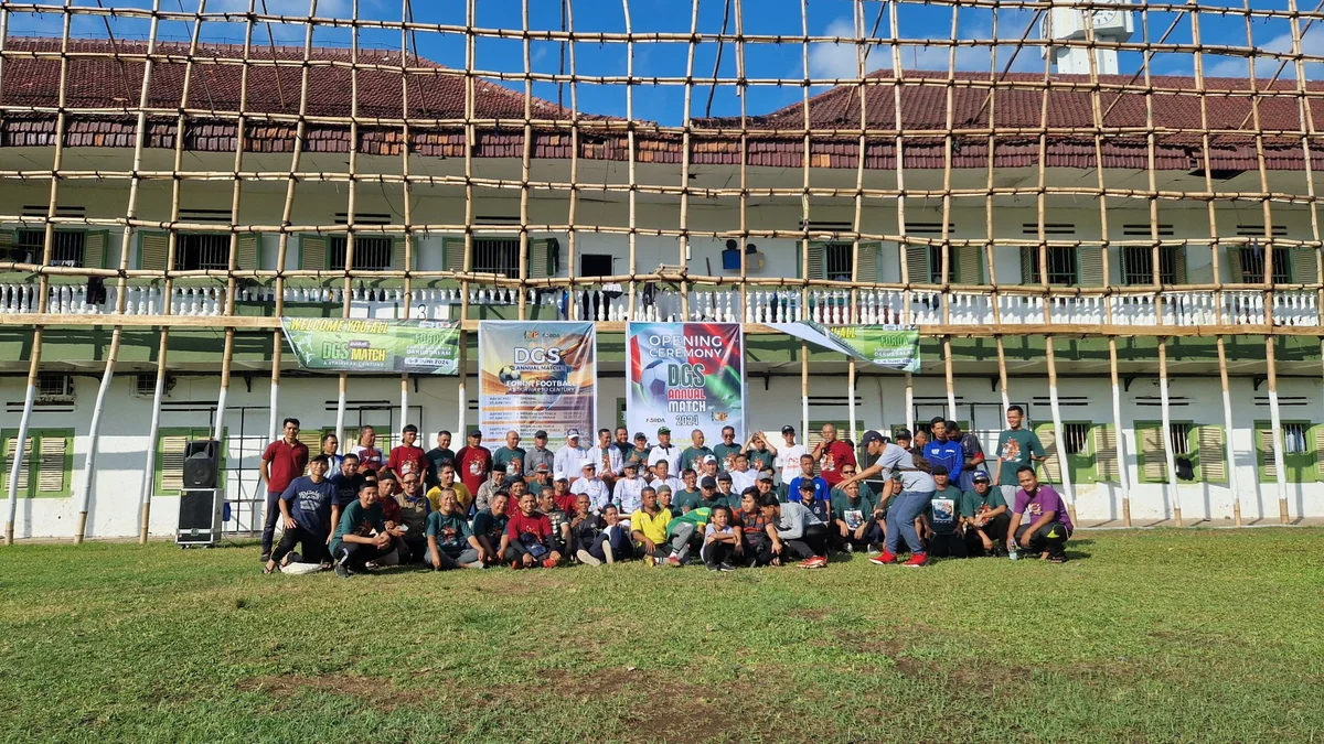 Ijazah Kiai Gontor ke Santrinya: Lanjutkan Main Bola!