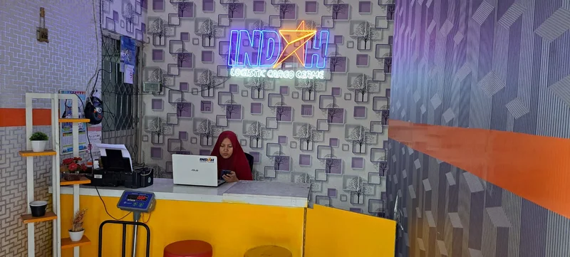 Alon-Alon Asal Kelakon Ala Zafeera Station