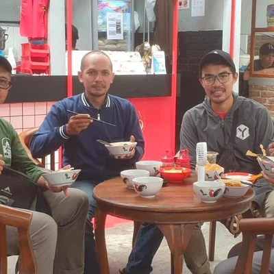 Explore Bandung: Menelusuri Paris Van Java Sambil Silaturahim ke Usaha Alumni Gontor Part 1