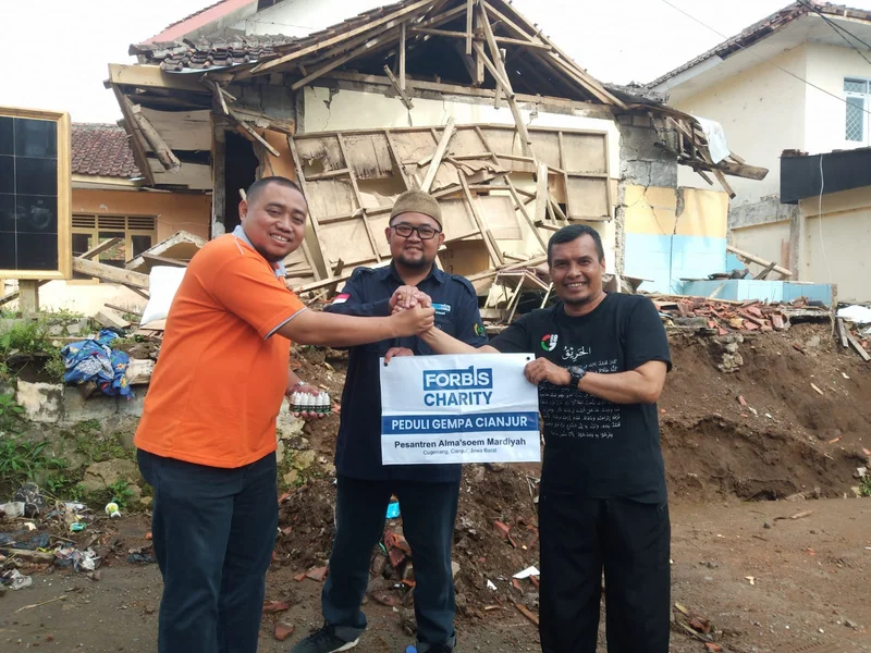 Laporan FORBIS Charity Desember 2022