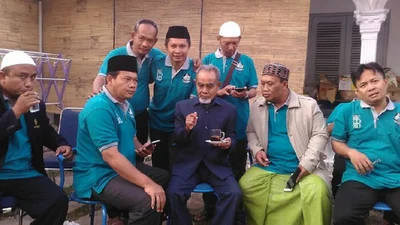 Apa yang kita dengar, apa yang kita lihat, apa yang kita rasakan adalah pendidikan.