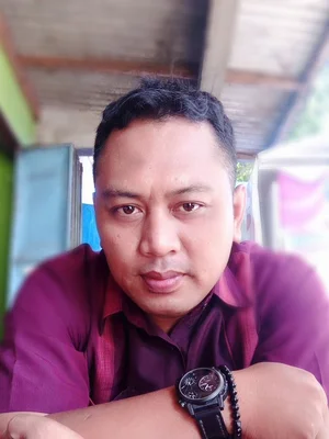Agus Sholahuddin